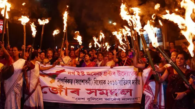 নাগরিকত্ব সংশোধন আইনের বিরুদ্ধে আসামে বিক্ষোভ