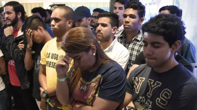 Seguidores de oposición desconsolados.