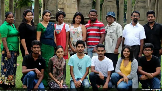 Respect Girls on Internet කණ්ඩායම