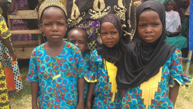 Awọn ibeji ni Igbo Ọra