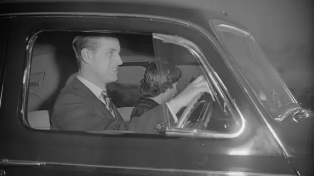 Принц Філіп за кермом