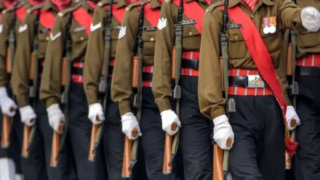 भारतीय सेना के कर्मचारी