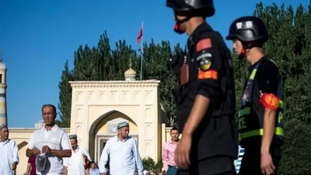 চীনা কর্মকর্তারা '৩৬ ধরণের লোকের ওপর' নজর রাখছে'