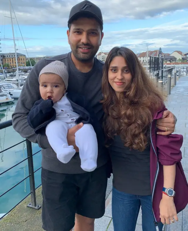 रोहित शर्मा आणि त्याचे कुटुंब