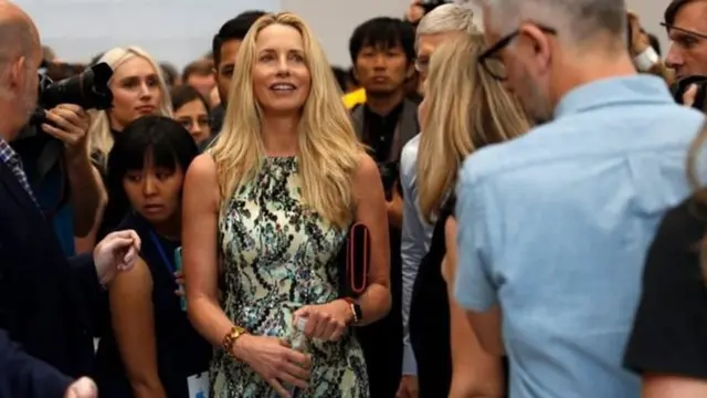 লরা পাওয়েল জবস