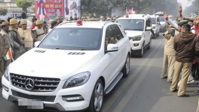 उत्तर प्रदेश प्रशासन