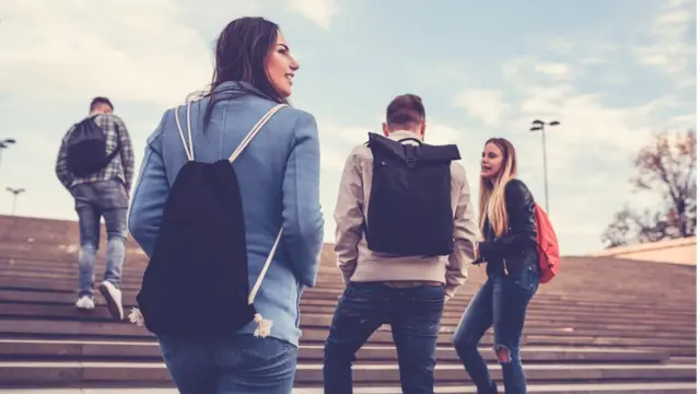 группа студентов