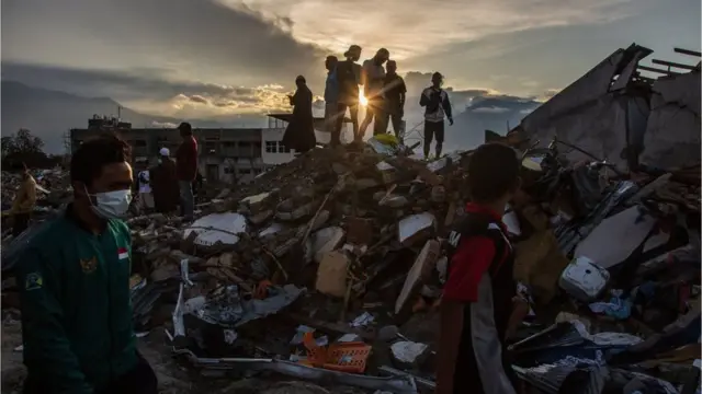 Lebih dari 82.000 orang mengungsi akibat bencana di Sulawesi Tengah, sebagian dari mereka kehilangan tempat tinggal dan seluruh harta benda, termasuk KTP.