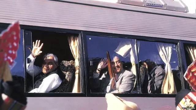 FEBRUARY 28: Atal Bihari Vajpayee, Prime Minister of India with Nawaz Sharief, Prime Minister of Pakistan at the function of Delhi to Lahore Bus Service