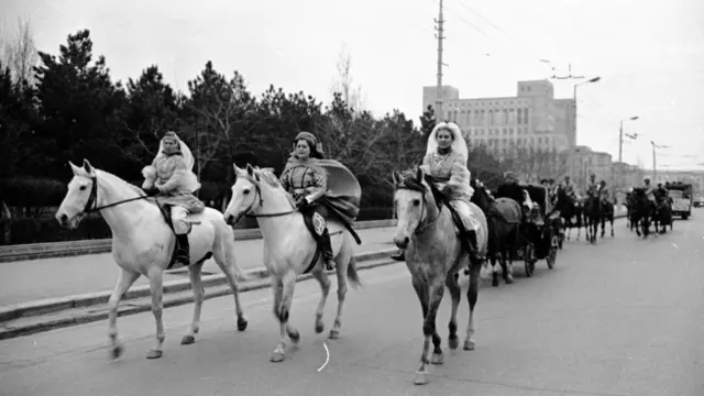 Отлиқ аёллар