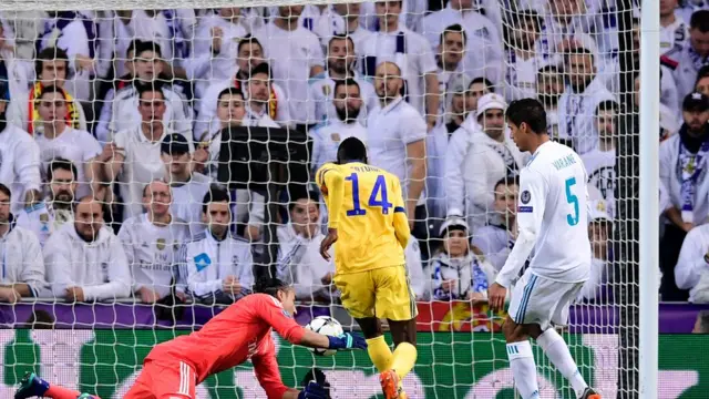 Àṣìṣe aṣọ́lé e Real Madrid, Navas fún Juventus láǹfàní láti gbá bọ́ọ̀lù kẹta wọ àwọn rẹ̀