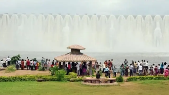 પાણીની તસવીર