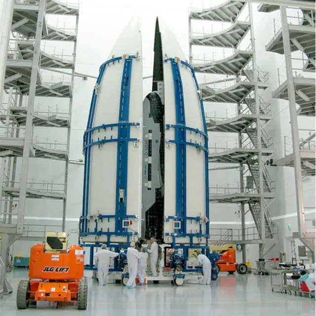 o X-37B na base