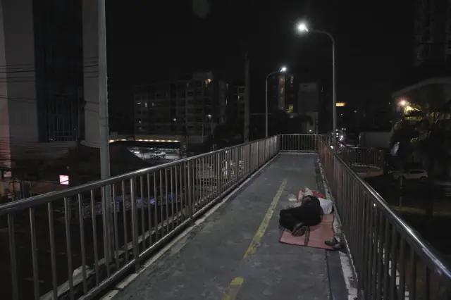 กรุงเทพ โควิด 19 ไวรัสโคโรนา เหงา เคอร์ฟิว curfew bangkok coronavirus