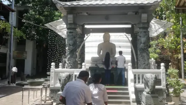 இலங்கையில் 50 பௌத்த விகாரைகள் மீது தாக்க திட்டம்