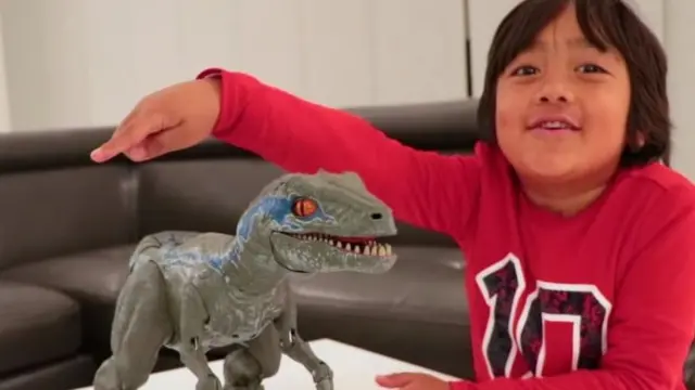 Ryan do Ryan ToysReview