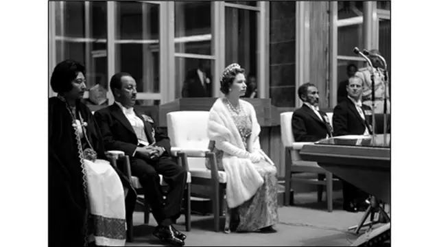 ንግስቲ ኤሳቤጥ ኣብ ኣዲስ ኣበባ - 1965