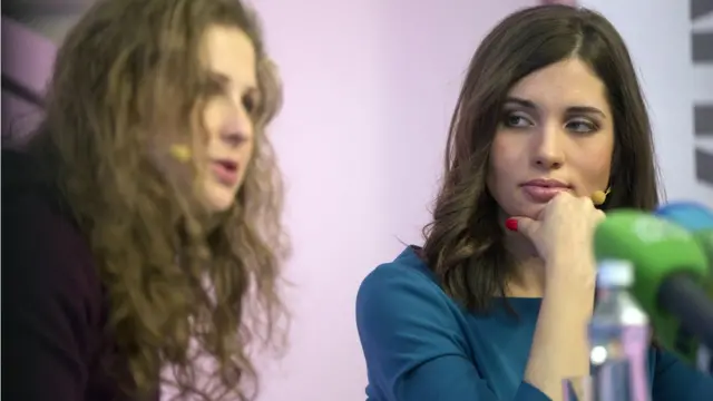 Первое время после освобождения из тюрьмы Мария Алехина (слева) и Надежда Толоконникова (справа) все проекты делали вместе