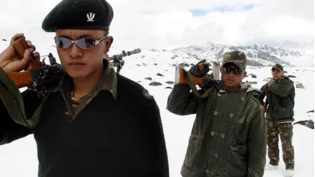 अरुणाचल प्रदेश में तवांग के पास भारतीय सैनिक