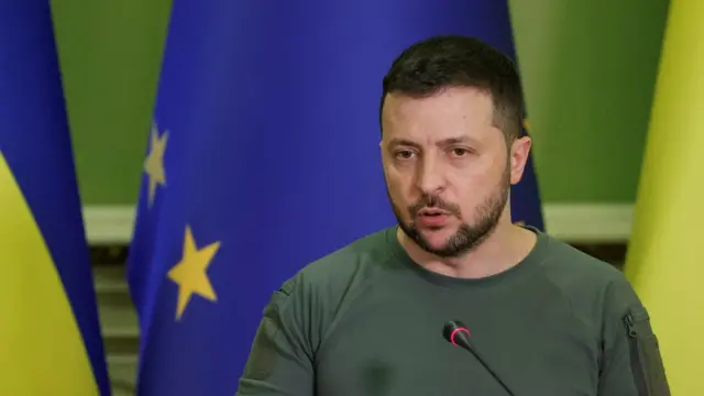 Владимир Зеленский во время пресс-конференции в субботу