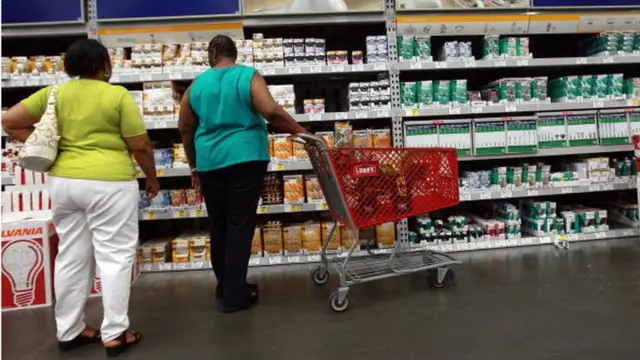 За опитуваннями, американці витратили коронавірусну підтримку на харчі та оплату житла