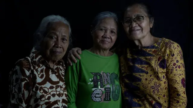 Endang Lestari, Deborah Ponirah dan Mudjiati.