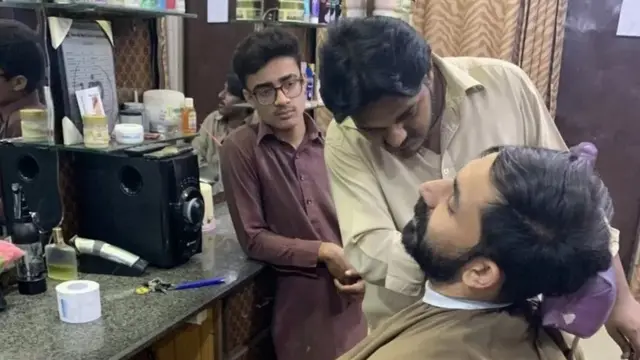 इम्रान खान, पाकिस्तान