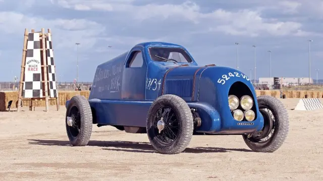 رنو «نروا اسپرت» از جمله ماشین‌هایی است که از آنها در طراحی فیلانت الهام گرفته شده است