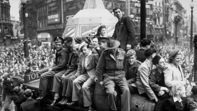 ब्रिटेन में जश्न