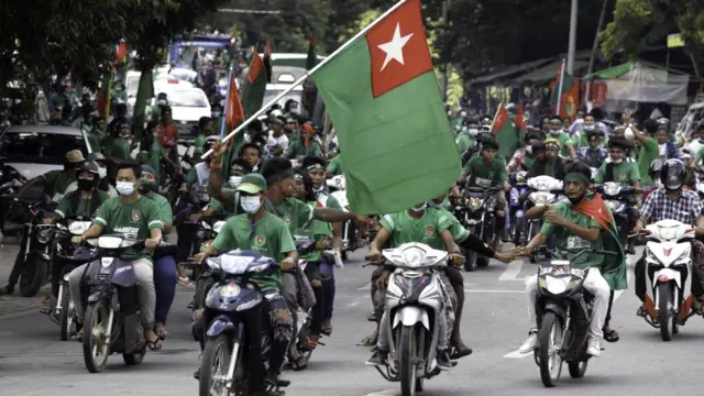 ပါတီဘက်ကတော့ ထောက်ခံသူတွေ ပိုတိုးလာတယ်ဆိုပေမယ့် အရင်ရထားတဲ့ အနိုင်ရဒေသတချို့ကို USDP က လက်လွှတ်ခဲ့ရပါတယ်။