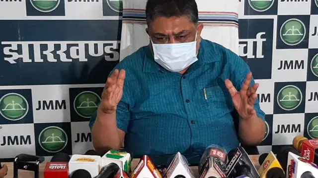 जेएमएम के प्रवक्ता सुप्रियो भट्टाचार्या