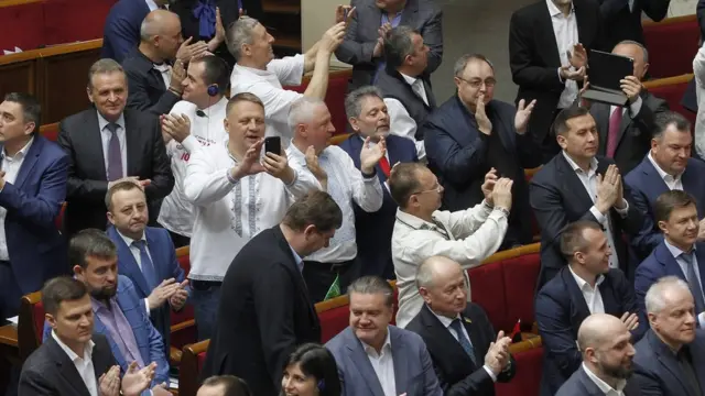 парламентарии