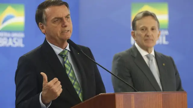 Bolsonaro anuncia novo presidente dos Correios, general Floriano Peixoto,whatsapp da betnacionaljunhowhatsapp da betnacional2019