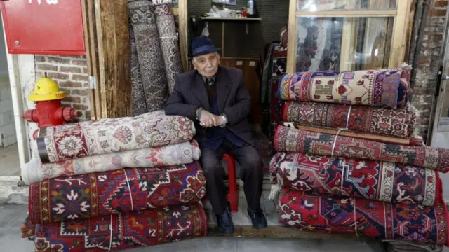 عمده استفاده کنندگان ارز توافقی صادرکنندگان "خرد" کالاهای غیرنقتی هستند