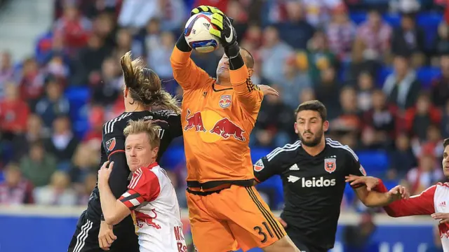 Jugadores de fútbol.