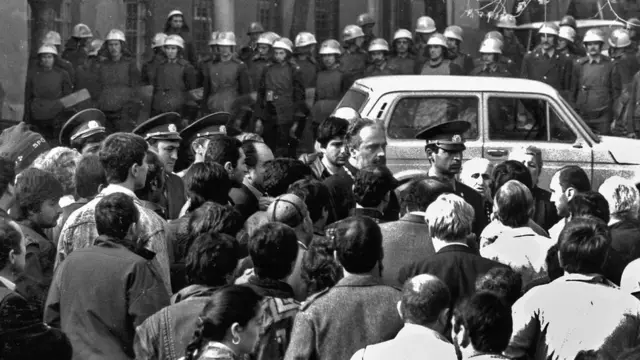 Qanlı bazar günü” 30 il sonra şahidlərin dilindən - BBC News Azərbaycanca