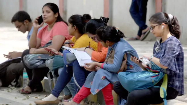 UPSC தேர்வுகளில் இஸ்லாமியர்களுக்கு அதிக வாய்ப்புகள் வழங்கப்படுகின்றனவா?