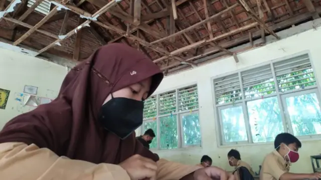 sekolah rusak