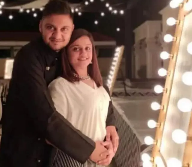 శ్రీనాథ్ సోలంకి, మోనిక