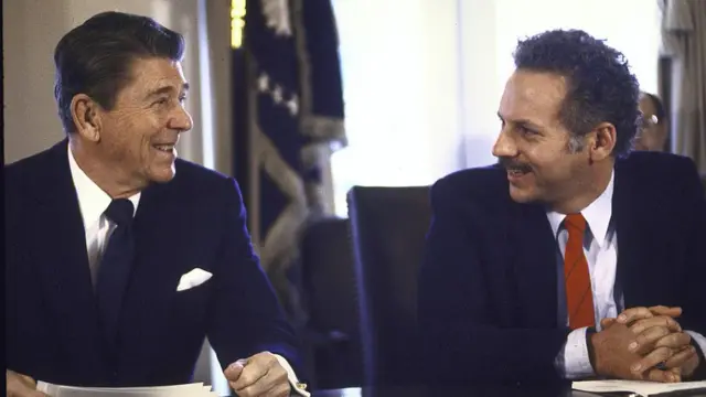 Kenneth Adelman with President Ronald Reagan