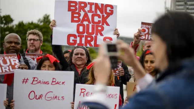 Campaña "Regresen nuestras niñas"