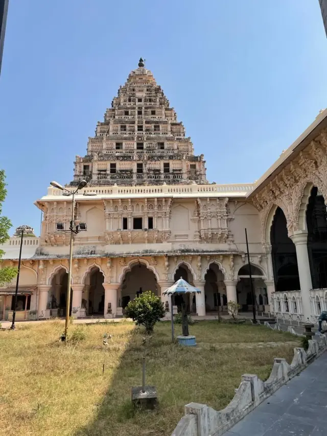 सदर महल पॅलेस 