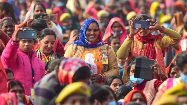 महिलाएं