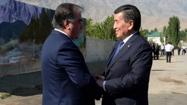 жээнбеков менен рахмон