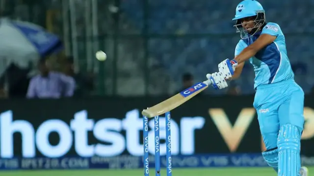 महिला क्रिकेट