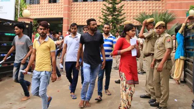 પ્રતીકાત્મક તસવીર