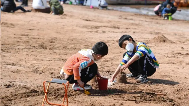 امید می‌رود که افزایش دما در نیم کره شمالی به کاهش موارد ابتلا به کووید-۱۹ منجر شود