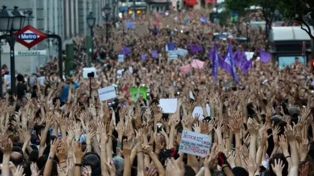 Manifestación de protesta por el caso de "La Manada" en España.