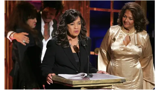 Kit Ričards je 2007. uveo The Ronettes u Rokenrol kuću slavnih