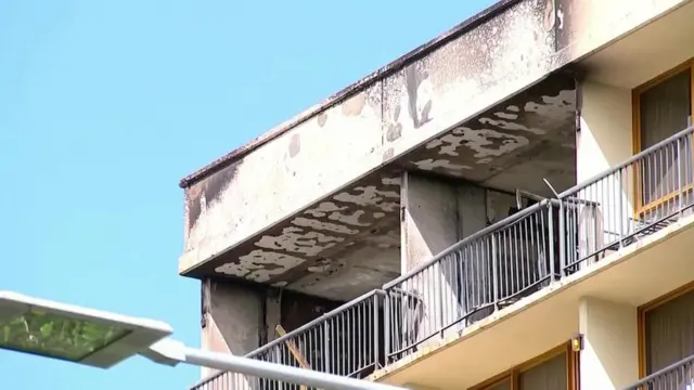 التهمت النيران جزءا من المبنى